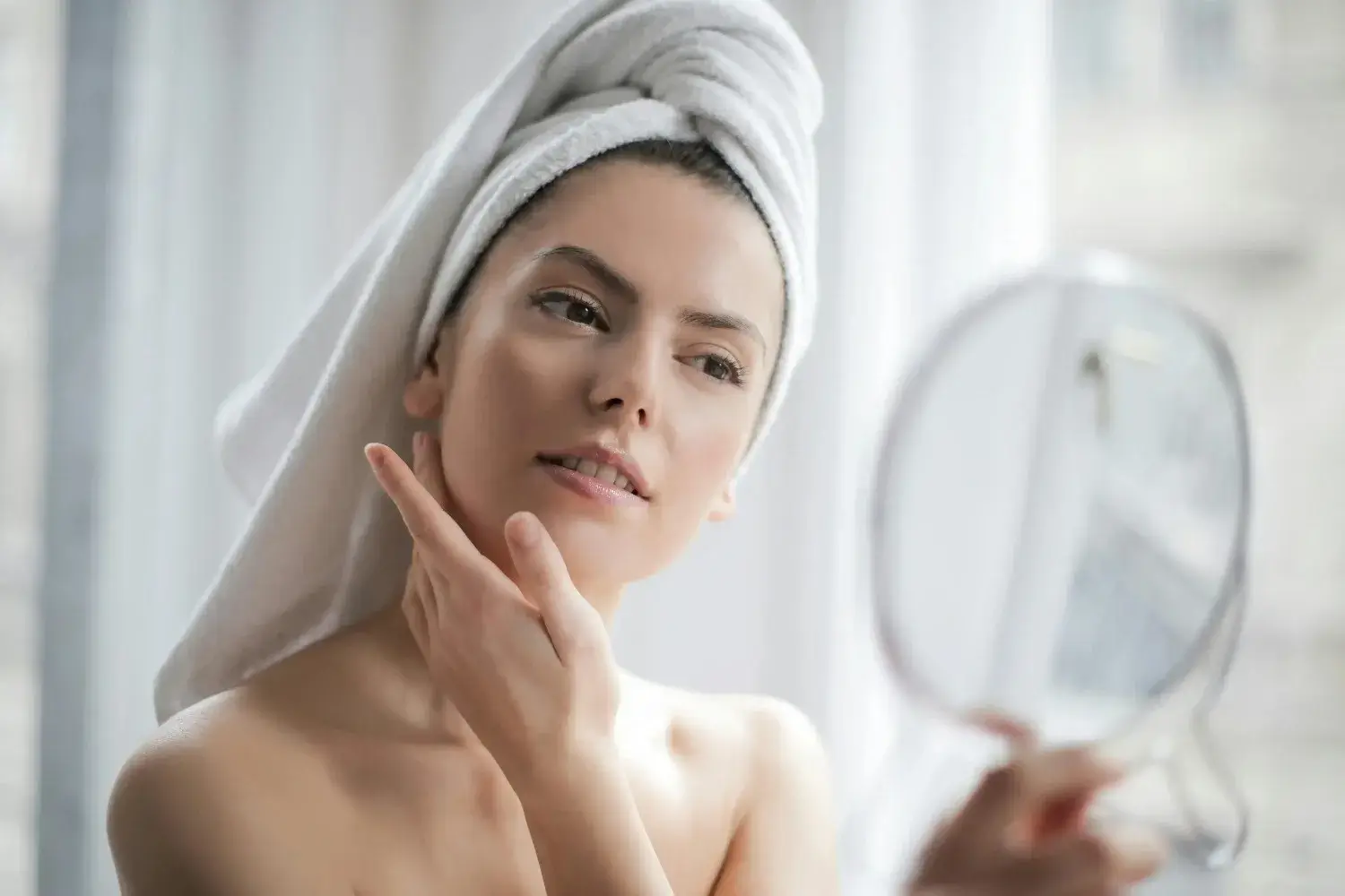 Morning vs Night Skincare Routine What Your Skin Really Needs